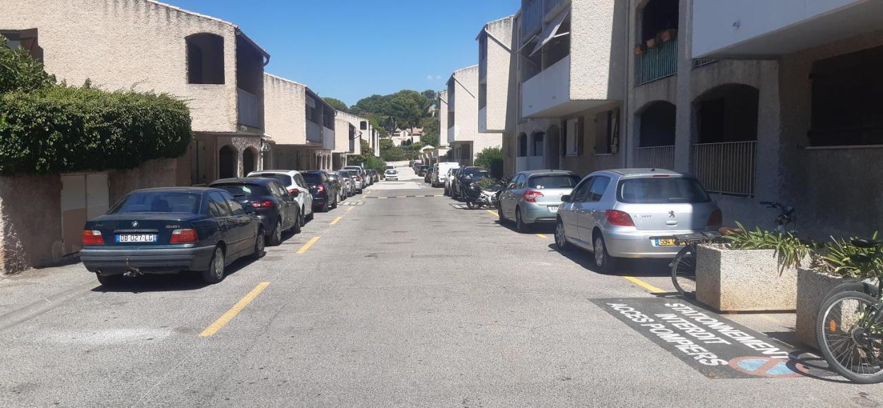 Petit Coin De Paradis Au Soleil Pres De La Mer Saint-Cyr-sur-Mer Exterior foto